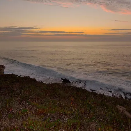 Semesterbostad Over The Ocean In Magoito-sintra